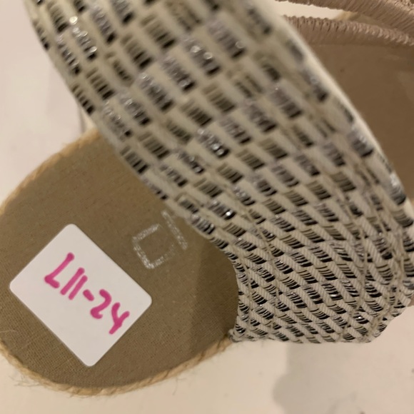 Chico’s sling back wedges size 9 - Picture 7 of 7